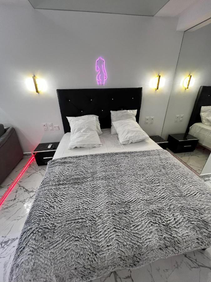Fetish Studio Agde Bagian luar foto