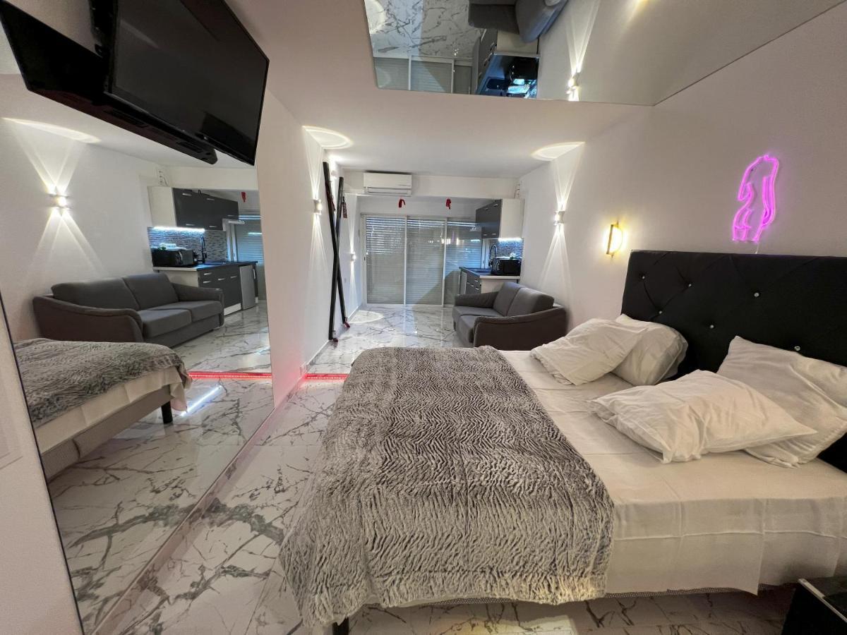 Fetish Studio Agde Bagian luar foto